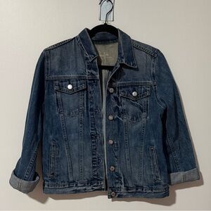 GAP 1969 Women’s Denim Jacket Medium